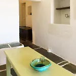 Alisideri 아파트 카라보스타시