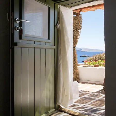 Alisideri Karavostasis (Folegandros)