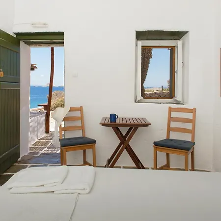 Alisideri Karavostasis (Folegandros)